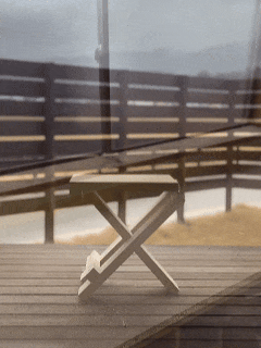 كرسي خشبي قابل للطي – خفيف، متين وسهل التخزين